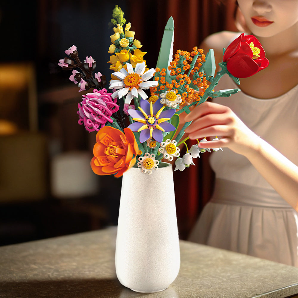 Wild Flowers Bouquet Building Set with Ceramic Vase