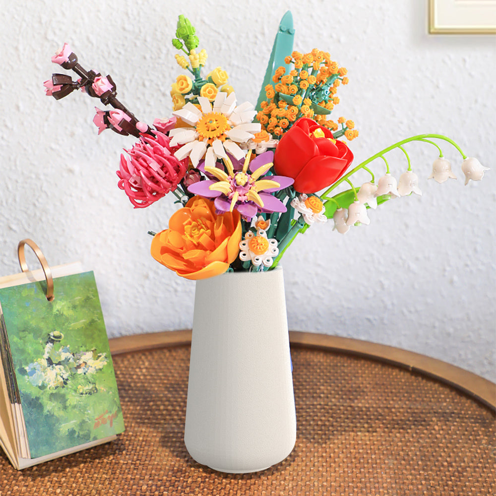 Wild Flowers Bouquet Building Set with Ceramic Vase